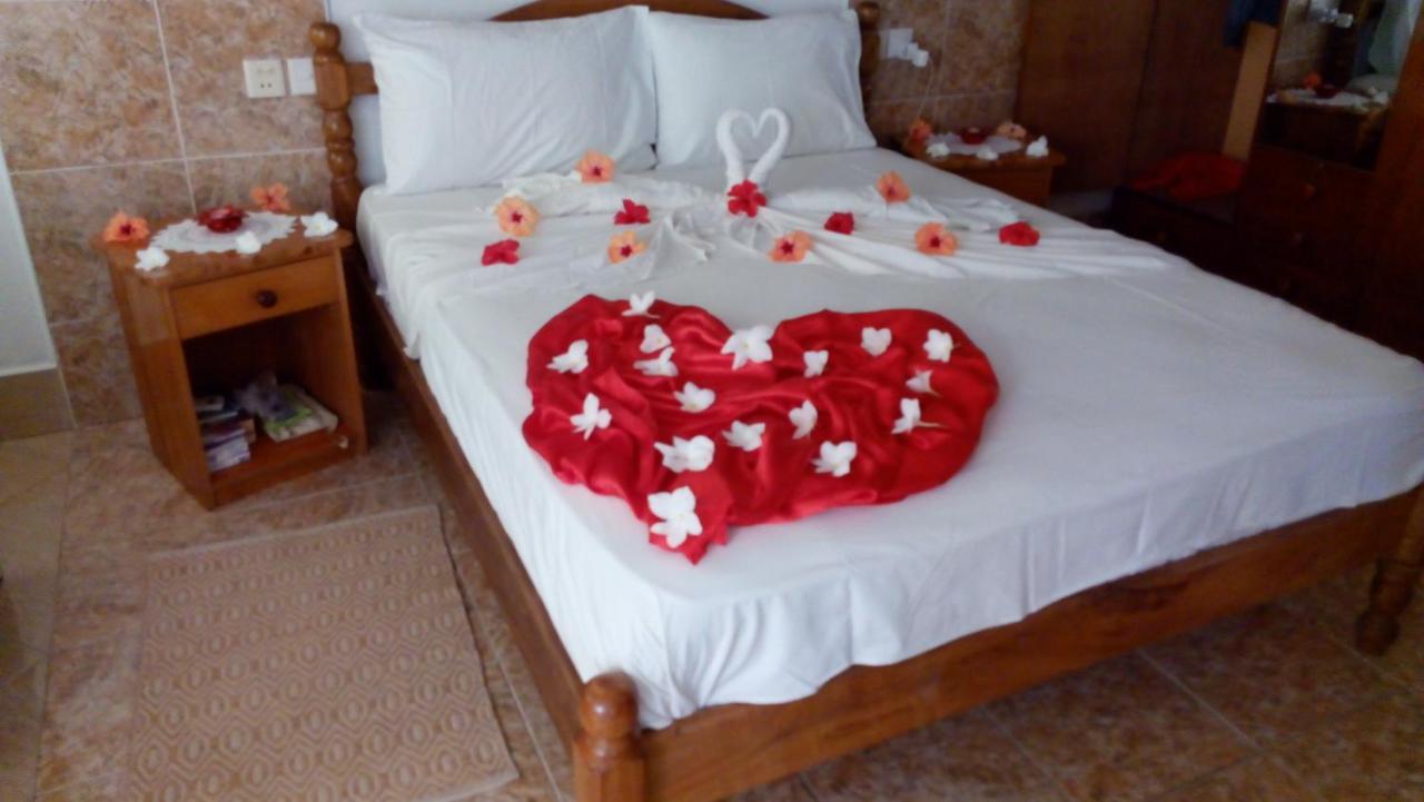 Rising Sun Guesthouse La Digue Eksteriør billede