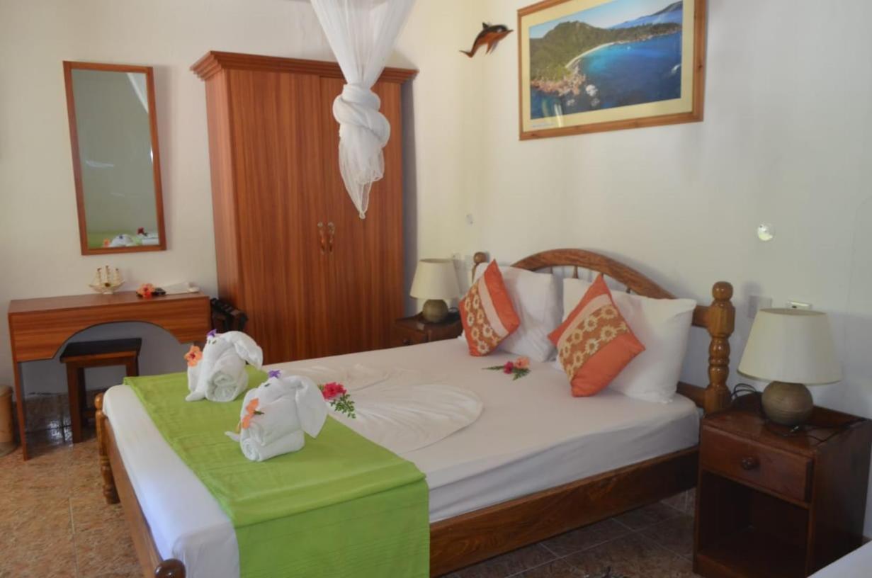 Rising Sun Guesthouse La Digue Eksteriør billede